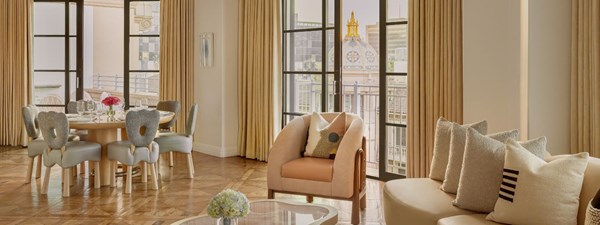 maybourne beverly hills hollywood suite living room with view