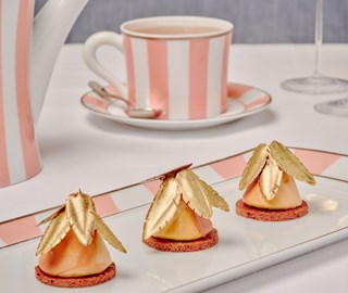 pret a portea red carpet collection billy porter pastry