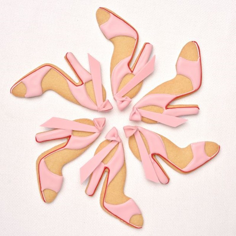 maybourne beverly hills afternoon tea taylor swift shoe cookie